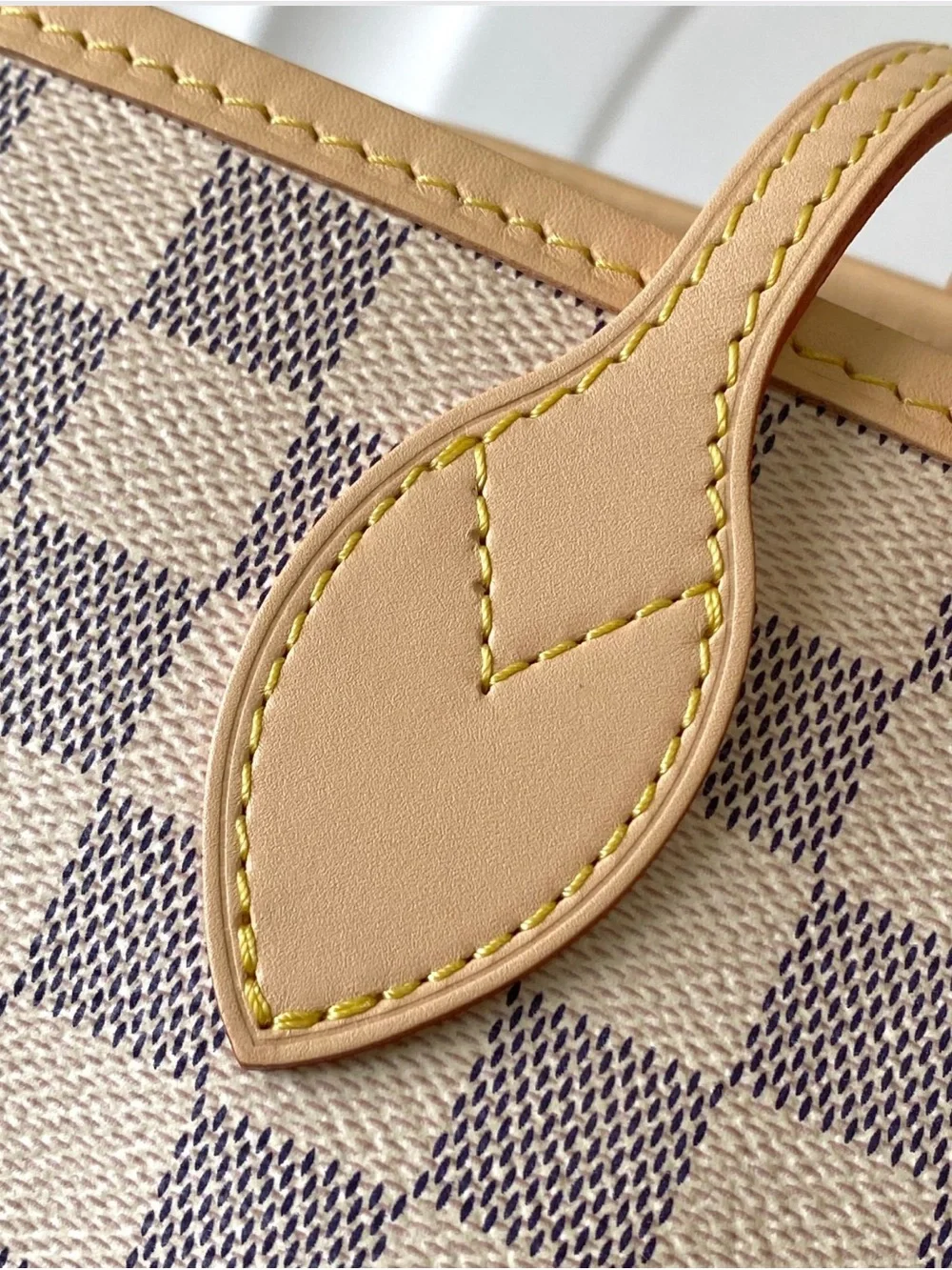 Louis   Vuitton..   Damier Azur Check Canvas Tote in Beige & White